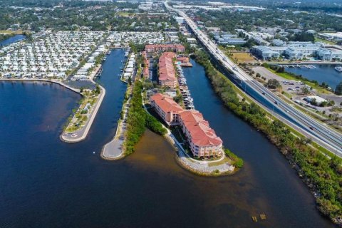 Copropriété à vendre à Tampa, Floride: 2 chambres, 97.92 m2 № 1751893 - photo 1