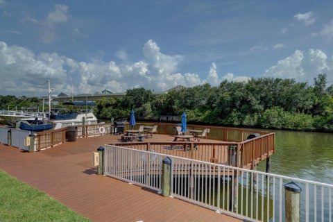 Copropriété à vendre à Tampa, Floride: 2 chambres, 97.92 m2 № 1751893 - photo 11