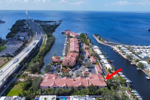 Copropriété à vendre à Tampa, Floride: 2 chambres, 97.92 m2 № 1751893 - photo 6