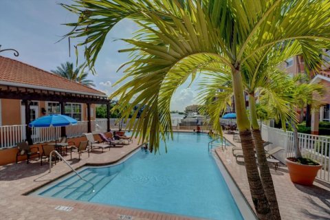 Copropriété à vendre à Tampa, Floride: 2 chambres, 97.92 m2 № 1751893 - photo 13