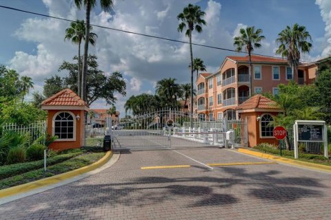 Copropriété à vendre à Tampa, Floride: 2 chambres, 97.92 m2 № 1751893 - photo 3