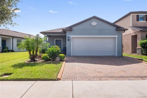 House in Kissimmee, Florida 4 bedrooms, 144.37 sq.m. № 1873432 - photo 1