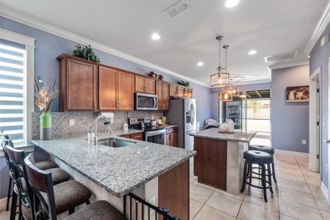 House in Kissimmee, Florida 4 bedrooms, 144.37 sq.m. № 1873432 - photo 8