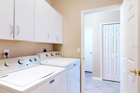 Villa ou maison à vendre à Sanford, Floride: 3 chambres, 208.94 m2 № 2289590 - photo 18