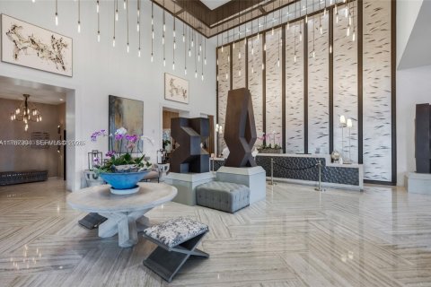 Condo in Miami, Florida, 2 bedrooms  № 2042396 - photo 24