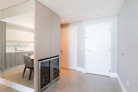 Condo in Miami, Florida, 2 bedrooms  № 2042396 - photo 20