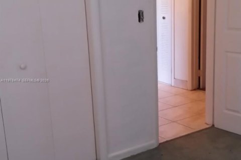 Купить виллу или дом в Майами-Гарденс, Флорида 3 спальни, 116.87м2, № 2050602 - фото 9