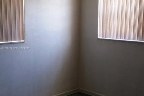 Купить виллу или дом в Майами-Гарденс, Флорида 3 спальни, 116.87м2, № 2050602 - фото 7