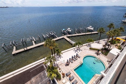 Condo in Tampa, Florida, 3 bedrooms № 2211808 - photo 13