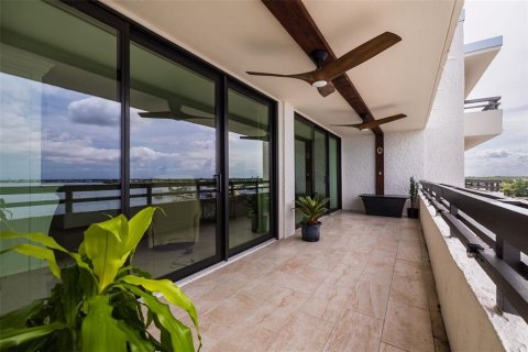 Condo in Tampa, Florida, 3 bedrooms № 2211808 - photo 12