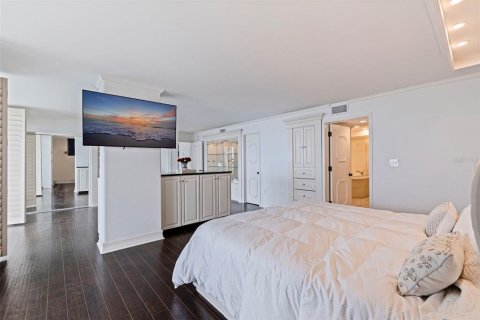 Condo in Tampa, Florida, 3 bedrooms № 2211808 - photo 23
