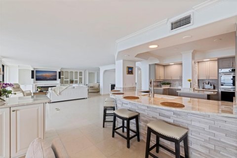 Condo in Tampa, Florida, 3 bedrooms № 2211808 - photo 18