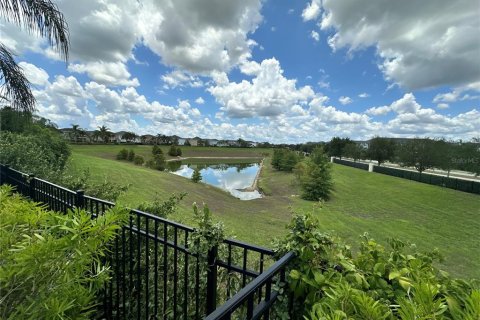 Casa en venta en Kissimmee, Florida, 10 dormitorios, 432 m2 № 1527705 - foto 20