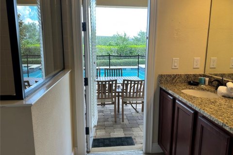 Casa en venta en Kissimmee, Florida, 10 dormitorios, 432 m2 № 1527705 - foto 29