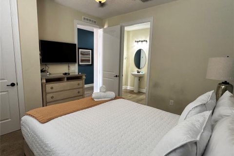 Casa en venta en Kissimmee, Florida, 10 dormitorios, 432 m2 № 1527705 - foto 5