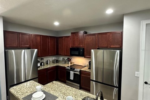 Casa en venta en Kissimmee, Florida, 10 dormitorios, 432 m2 № 1527705 - foto 10