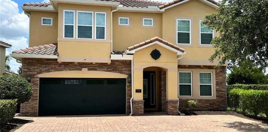Casa en Kissimmee, Florida 10 dormitorios, 432 m2 № 1527705