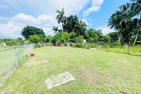 House in Homestead, Florida 2 bedrooms, 65.03 sq.m. № 1967762 - photo 12