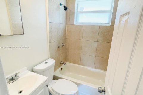 Villa ou maison à louer à Homestead, Floride: 2 chambres, 65.03 m2 № 1967762 - photo 8