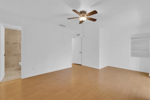House in Longwood, Florida 4 bedrooms, 199.55 sq.m. № 1743224 - photo 26