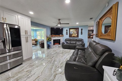 House in Lakeland, Florida 3 bedrooms, 173.17 sq.m. № 1724312 - photo 7