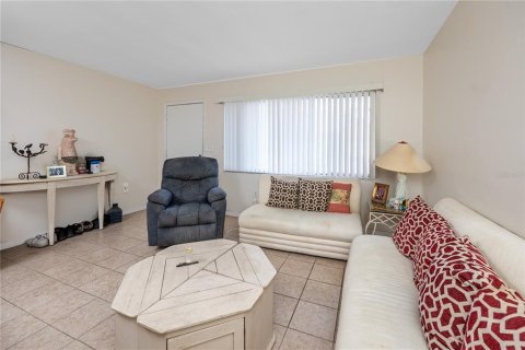 Copropriété à vendre à Clearwater, Floride: 1 chambre, 54.35 m2 № 2150628 - photo 5