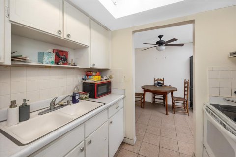 Copropriété à vendre à Clearwater, Floride: 1 chambre, 54.35 m2 № 2150628 - photo 10