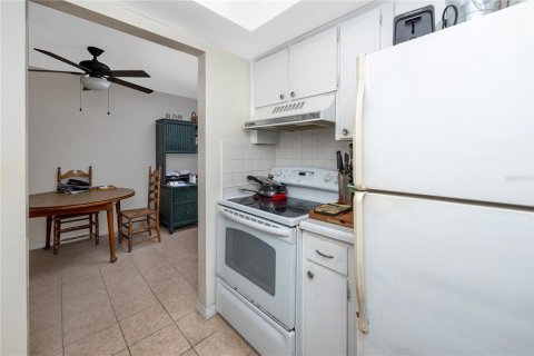 Copropriété à vendre à Clearwater, Floride: 1 chambre, 54.35 m2 № 2150628 - photo 11