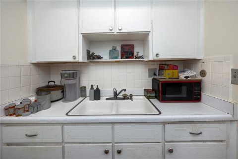 Copropriété à vendre à Clearwater, Floride: 1 chambre, 54.35 m2 № 2150628 - photo 13