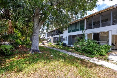 Copropriété à vendre à Clearwater, Floride: 1 chambre, 54.35 m2 № 2150628 - photo 2