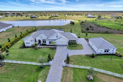 Villa ou maison à vendre à Sarasota, Floride: 4 chambres, 419.08 m2 № 1787790 - photo 2