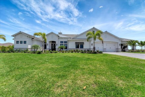 Villa ou maison à vendre à Sarasota, Floride: 4 chambres, 419.08 m2 № 1787790 - photo 3