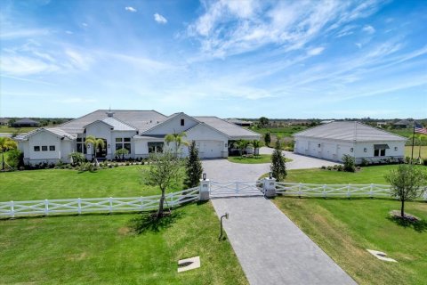 Villa ou maison à vendre à Sarasota, Floride: 4 chambres, 419.08 m2 № 1787790 - photo 1