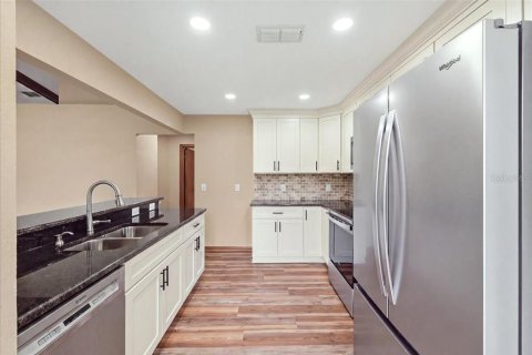 Casa en venta en Winter Haven, Florida, 3 dormitorios, 197.23 m2 № 2296402 - foto 23