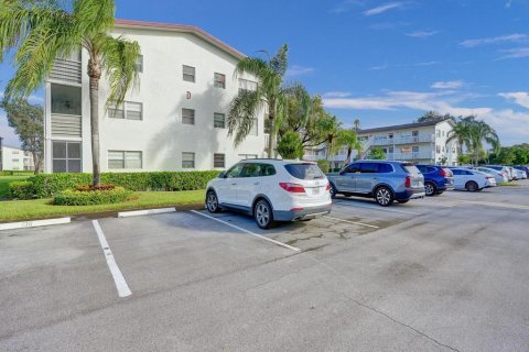 Condominio en alquiler en Boca Raton, Florida, 2 dormitorios, 77.57 m2 № 1182995 - foto 1