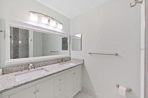 Condominio en venta en Saint Petersburg, Florida, 2 dormitorios, 91.51 m2 № 2107097 - foto 15