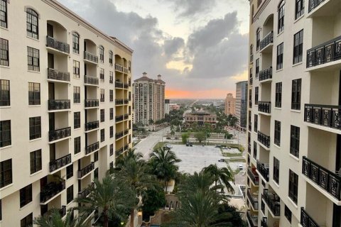 Condominio en West Palm Beach, Florida, 2 dormitorios № 2179709