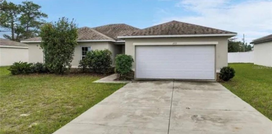 Villa ou maison à Poinciana, Floride 3 chambres, 117.34 m2 № 2399100
