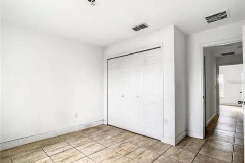 Villa ou maison à vendre à Poinciana, Floride: 3 chambres, 117.34 m2 № 2399100 - photo 11