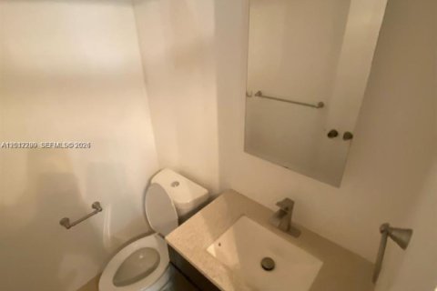 Condo in Sunny Isles Beach, Florida, 1 bedroom  № 2076334 - photo 8
