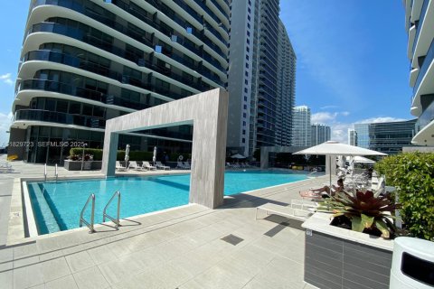 Condo in Miami, Florida, 2 bedrooms  № 1934087 - photo 26