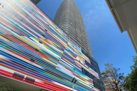 Condo in Miami, Florida, 2 bedrooms  № 1934087 - photo 21