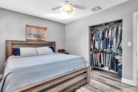 House in Fort Lauderdale, Florida 3 bedrooms, 85.93 sq.m. № 1995787 - photo 30