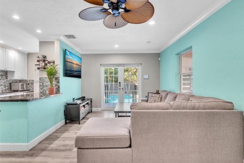 House in Fort Lauderdale, Florida 3 bedrooms, 85.93 sq.m. № 1995787 - photo 10