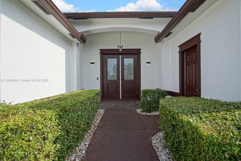 House in Port St. Lucie, Florida 3 bedrooms, 191.66 sq.m. № 1697556 - photo 6