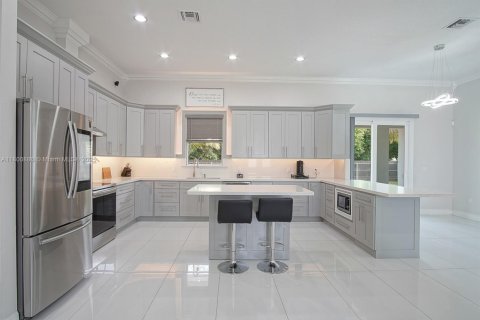 House in Port St. Lucie, Florida 3 bedrooms, 191.66 sq.m. № 1697556 - photo 9
