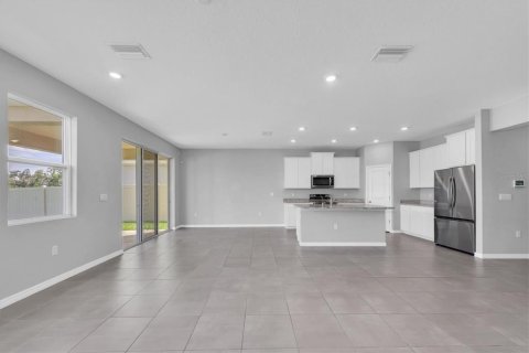 House in Wimauma, Florida 4 bedrooms, 254.37 sq.m. № 1806607 - photo 12
