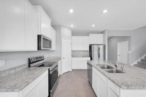 House in Wimauma, Florida 4 bedrooms, 254.37 sq.m. № 1806607 - photo 9