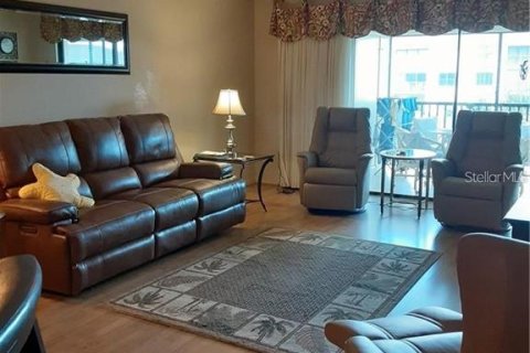 Condominio en alquiler en Punta Gorda, Florida, 2 dormitorios, 106.47 m2 № 1787598 - foto 5