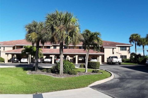 Condominio en alquiler en Punta Gorda, Florida, 2 dormitorios, 106.47 m2 № 1787598 - foto 1